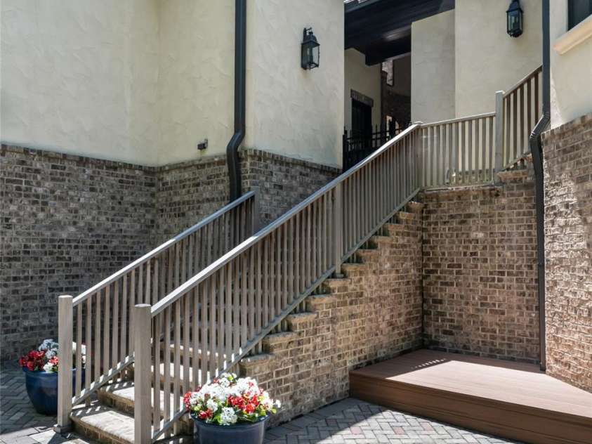 405 Ramble Way, Asheville, NC 28803.  MLS# CAR4398437, YatesRealty ID 36965. 