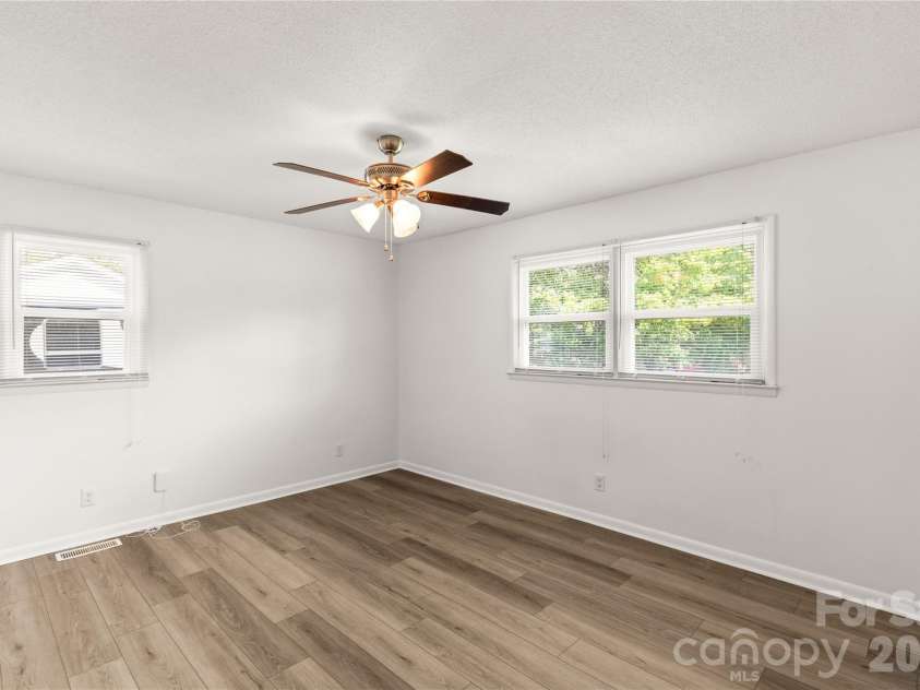 755 Emorywood Lane, Rock Hill, SC 29730.  MLS# CAR4391462, YatesRealty ID 36968. 