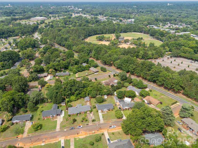 755 Emorywood Lane, Rock Hill, SC 29730.  MLS# CAR4391462, YatesRealty ID 36968. Conveniently located minutes from Winthrop Universith