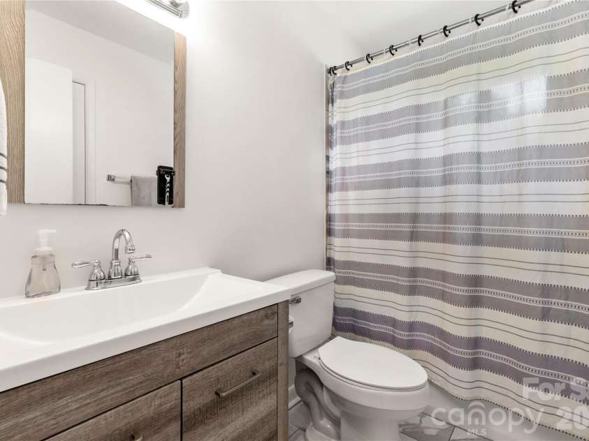 755 Emorywood Lane, Rock Hill, SC 29730.  MLS# CAR4391462, YatesRealty ID 36968. Full bathroom in the hallway