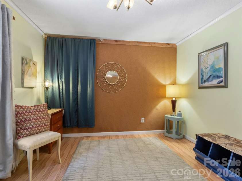 127 Riverview Drive, Asheville, NC 28806.  MLS# CAR4400521, YatesRealty ID 36969. 