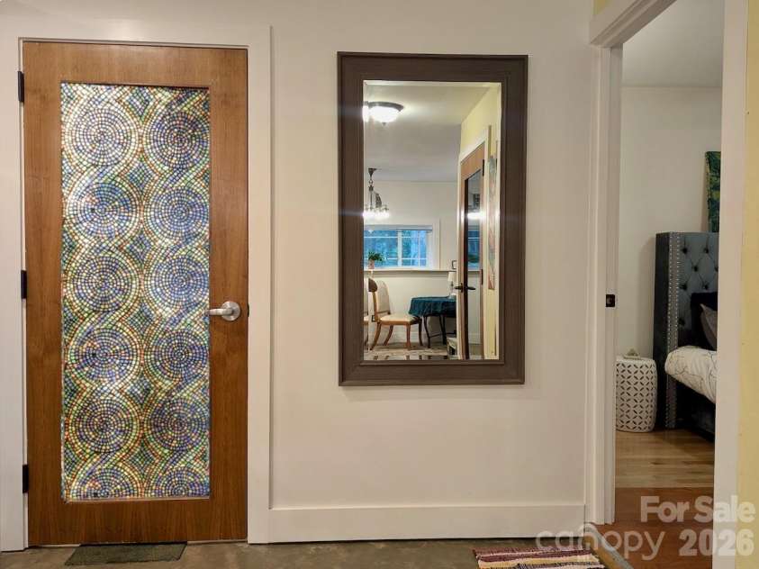 127 Riverview Drive, Asheville, NC 28806.  MLS# CAR4400521, YatesRealty ID 36969. 