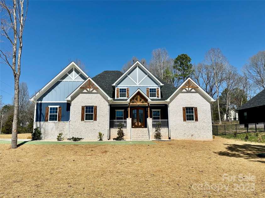 167 Harbor Point Drive, Cherryville, NC 28021.  MLS# CAR4235437, YatesRealty ID 3697. 