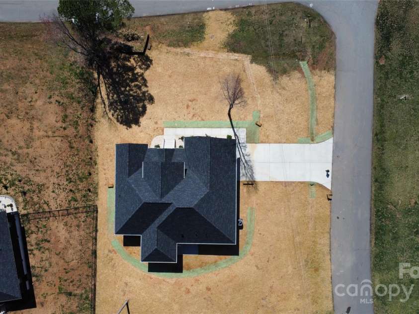 167 Harbor Point Drive, Cherryville, NC 28021.  MLS# CAR4235437, YatesRealty ID 3697. 