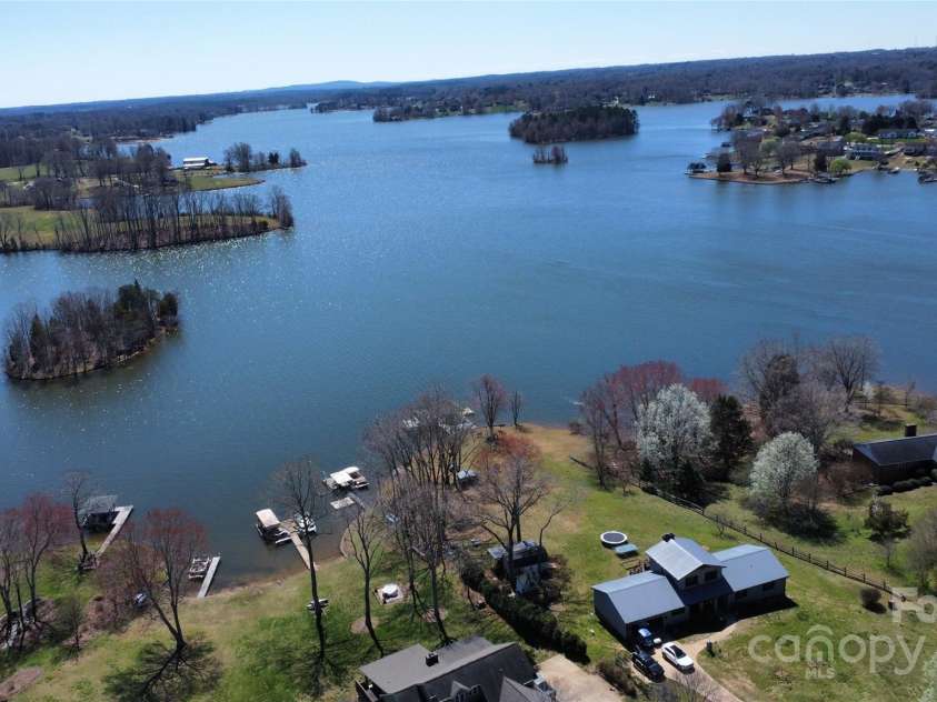 167 Harbor Point Drive, Cherryville, NC 28021.  MLS# CAR4235437, YatesRealty ID 3697. 