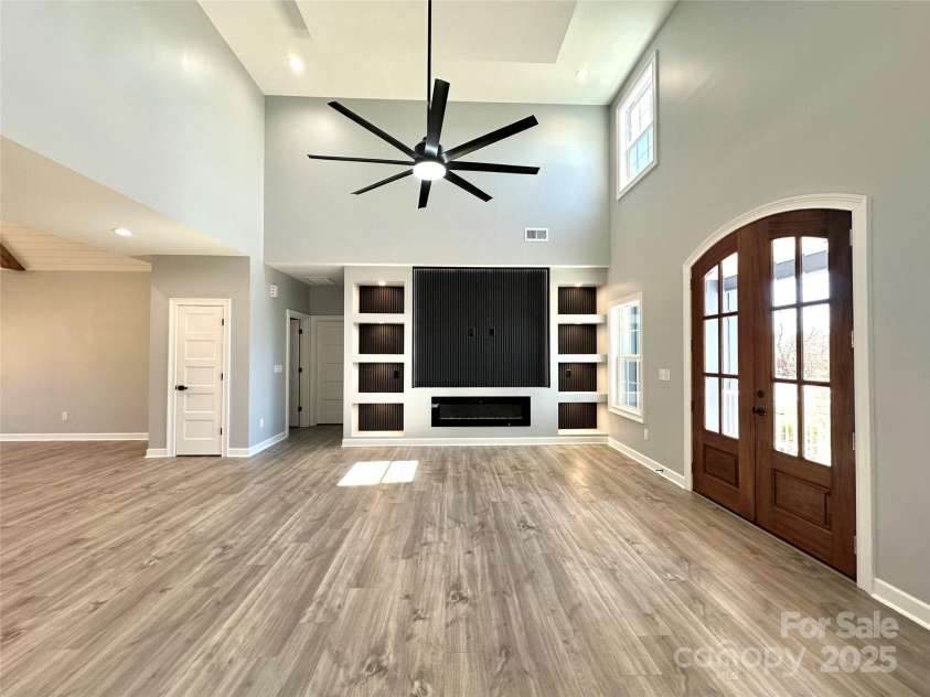 167 Harbor Point Drive, Cherryville, NC 28021.  MLS# CAR4235437, YatesRealty ID 3697. 