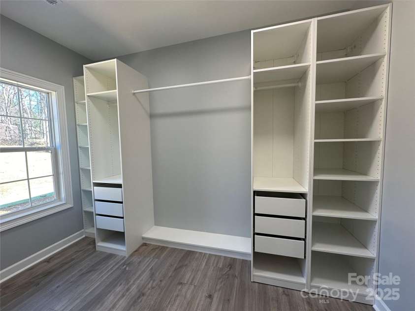 167 Harbor Point Drive, Cherryville, NC 28021.  MLS# CAR4235437, YatesRealty ID 3697. 