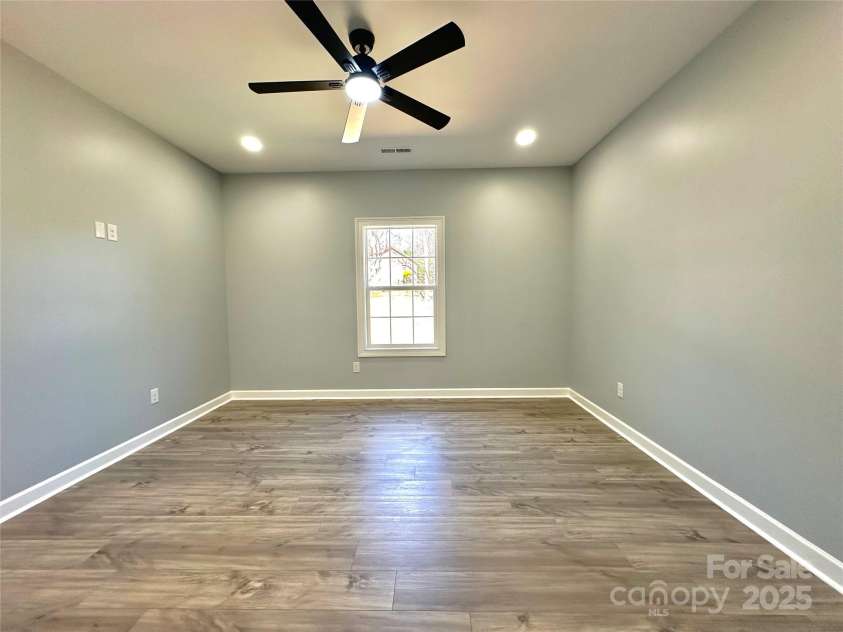 167 Harbor Point Drive, Cherryville, NC 28021.  MLS# CAR4235437, YatesRealty ID 3697. 