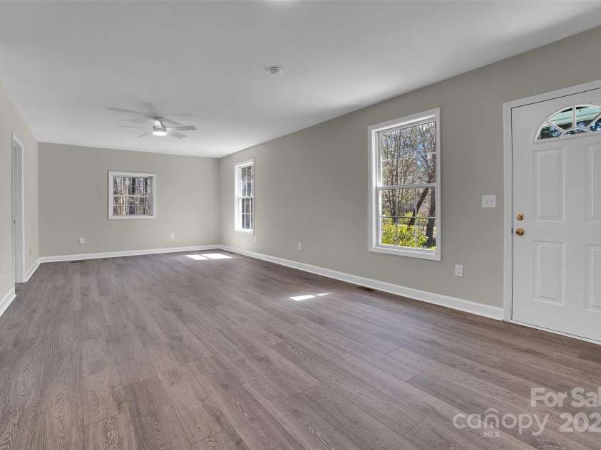 7921 Fairmont Drive, Waxhaw, NC 28173.  MLS# CAR4220531, YatesRealty ID 3697. 