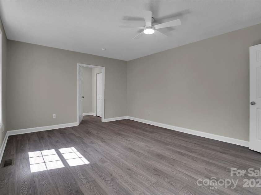 7921 Fairmont Drive, Waxhaw, NC 28173.  MLS# CAR4220531, YatesRealty ID 3697. 