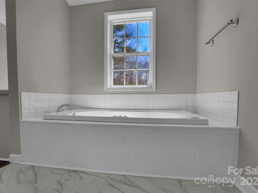 7921 Fairmont Drive, Waxhaw, NC 28173.  MLS# CAR4220531, YatesRealty ID 3697. 