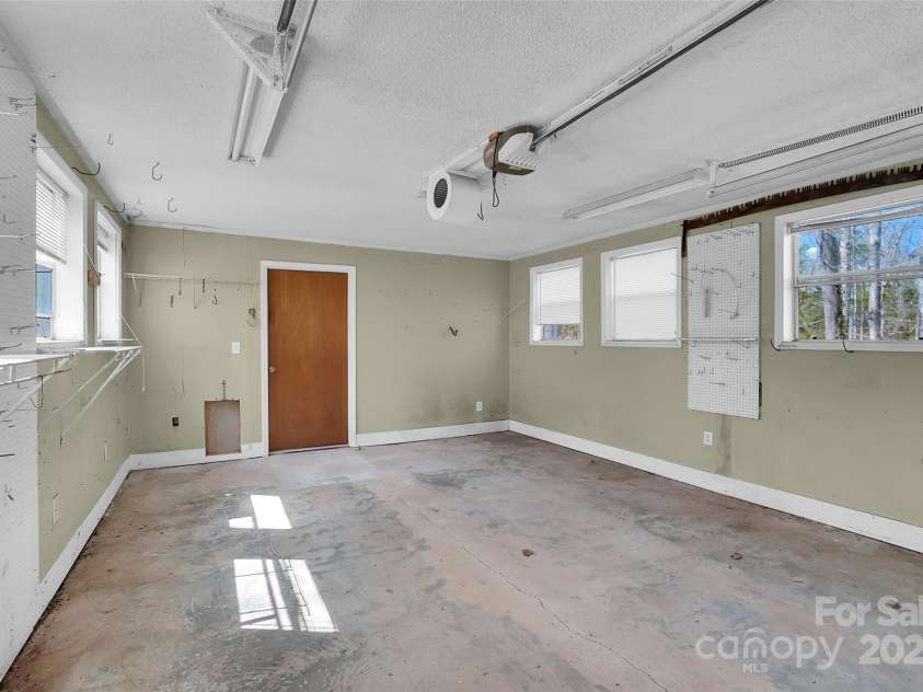 7921 Fairmont Drive, Waxhaw, NC 28173.  MLS# CAR4220531, YatesRealty ID 3697. 