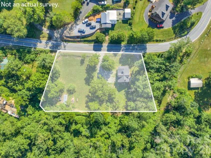 1415 Roan Road, Spruce Pine, NC 28777.  MLS# CAR4375436, YatesRealty ID 36971. 