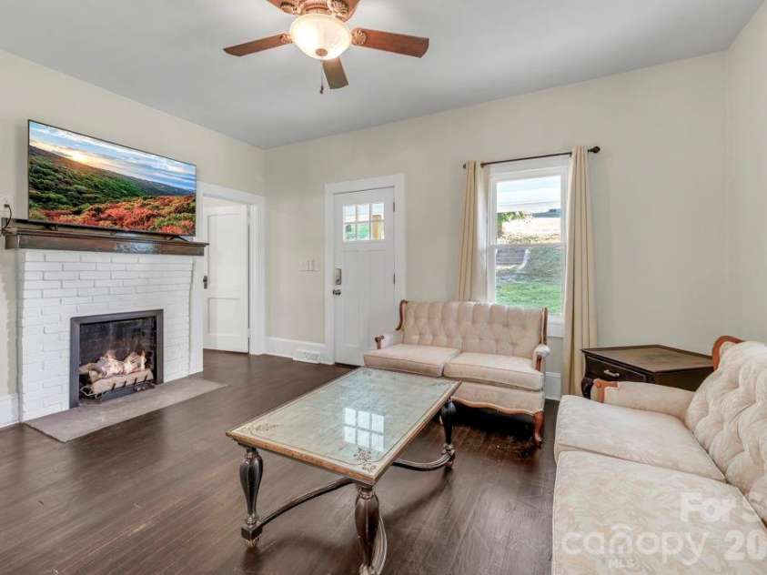 1415 Roan Road, Spruce Pine, NC 28777.  MLS# CAR4375436, YatesRealty ID 36971. 