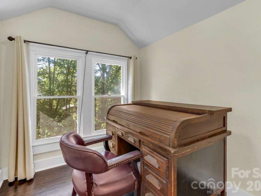 1415 Roan Road, Spruce Pine, NC 28777.  MLS# CAR4375436, YatesRealty ID 36971. 
