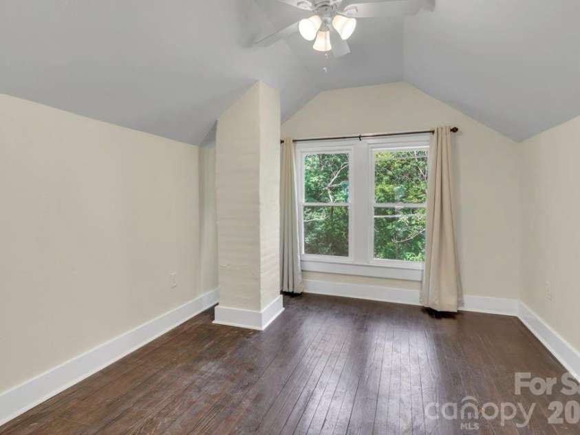 1415 Roan Road, Spruce Pine, NC 28777.  MLS# CAR4375436, YatesRealty ID 36971. 