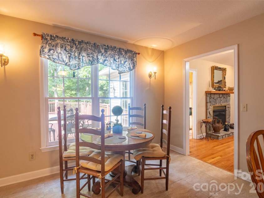 30 Brookside Drive, Columbus, NC 28722.  MLS# CAR4402139, YatesRealty ID 36972. Breakfast area