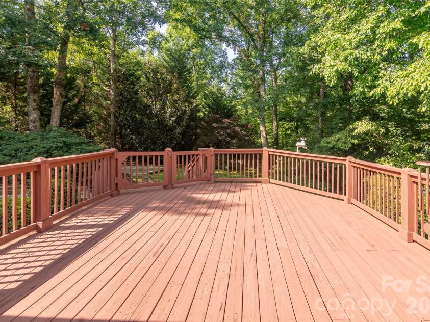 30 Brookside Drive, Columbus, NC 28722.  MLS# CAR4402139, YatesRealty ID 36972. Rear Deck