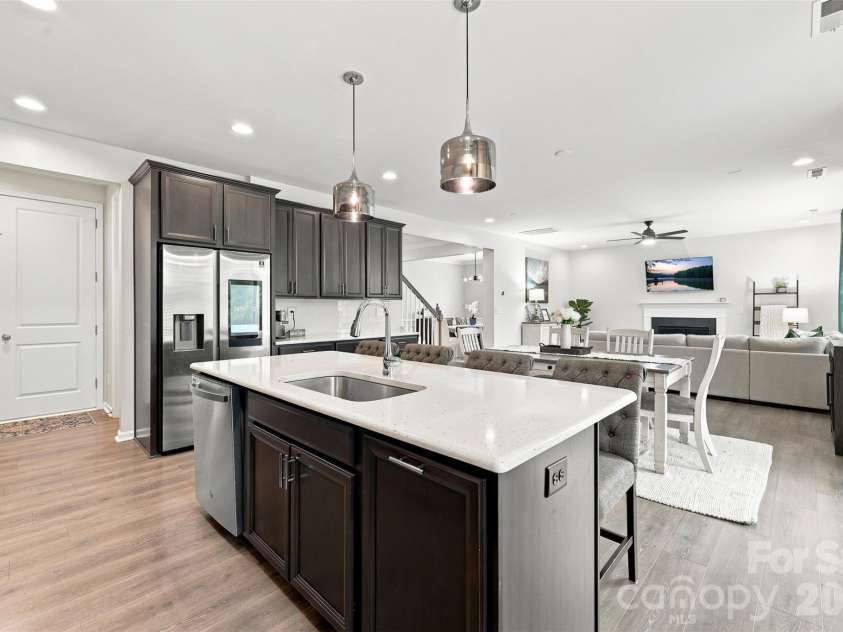 3008 Quinebaug Road, Fort Mill, SC 29715.  MLS# CAR4402697, YatesRealty ID 36974. Kitchen View