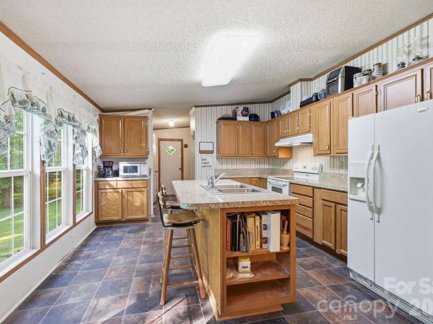 112 Goneaway Lane, Cleveland, NC 27013.  MLS# CAR4400266, YatesRealty ID 36975. 