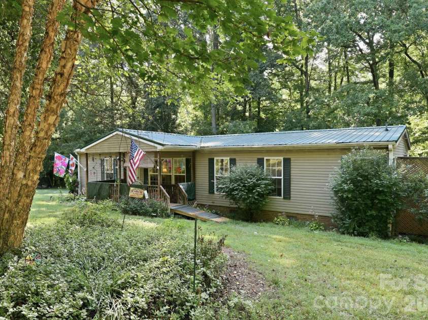 112 Goneaway Lane, Cleveland, NC 27013.  MLS# CAR4400266, YatesRealty ID 36975. 