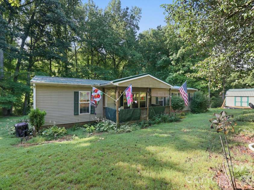 112 Goneaway Lane, Cleveland, NC 27013.  MLS# CAR4400266, YatesRealty ID 36975. 