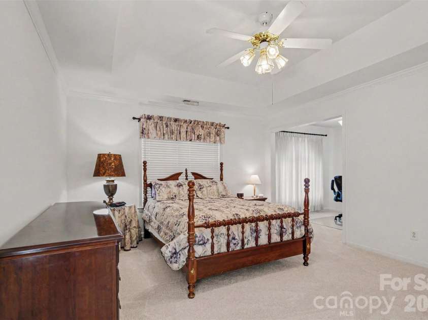 1421 Moonstone Drive, Matthews, NC 28105.  MLS# CAR4398485, YatesRealty ID 36976. 