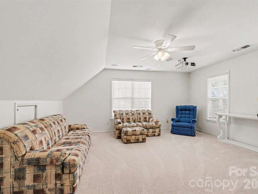 1421 Moonstone Drive, Matthews, NC 28105.  MLS# CAR4398485, YatesRealty ID 36976. 