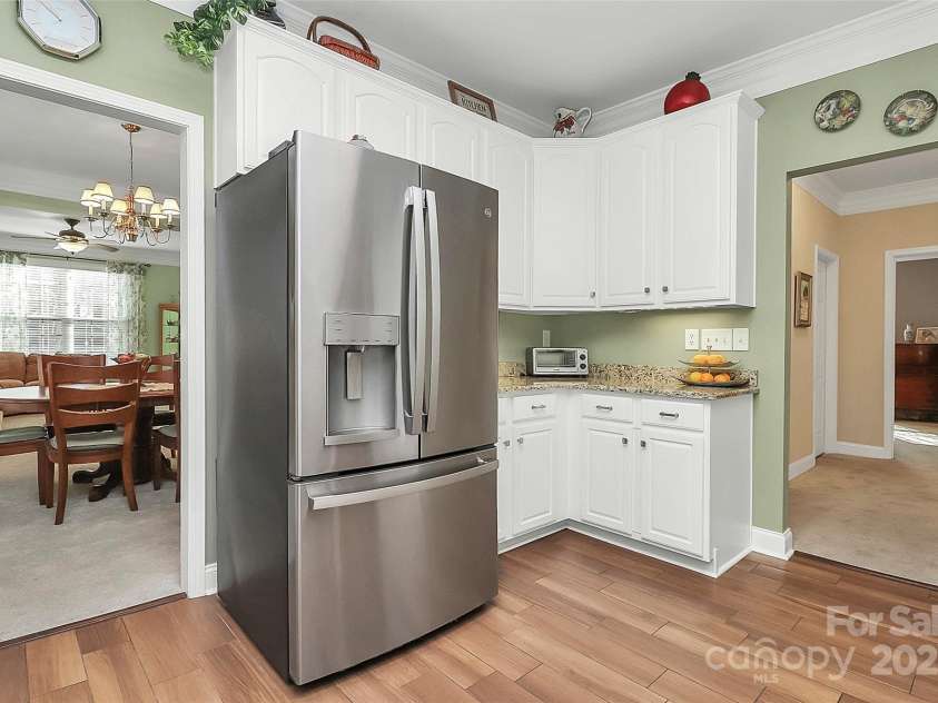 3229 Sapphire Lane, Fort Mill, SC 29708.  MLS# CAR4220296, YatesRealty ID 3698. Kitchen