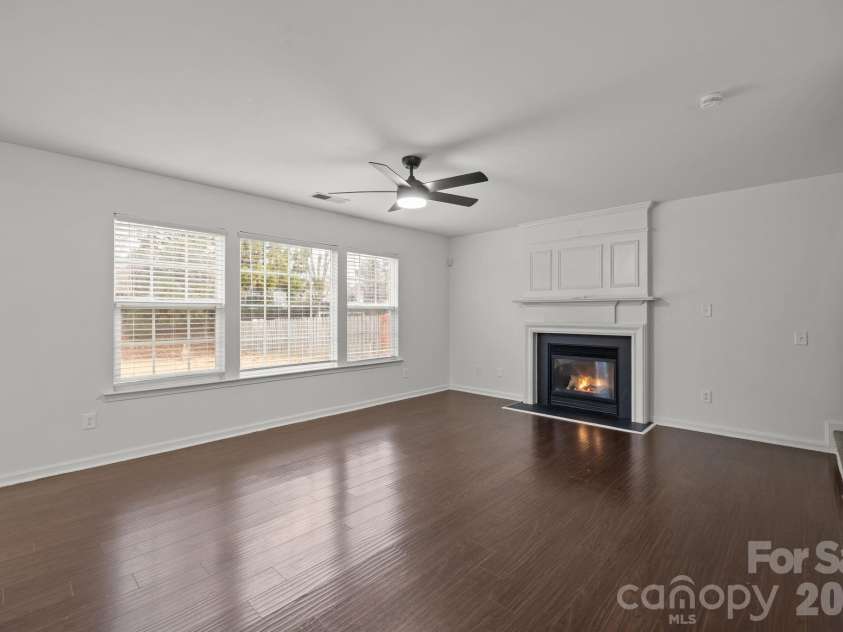 6816 Southbrook Drive, Charlotte, NC 28277.  MLS# CAR4338620, YatesRealty ID 3698. 