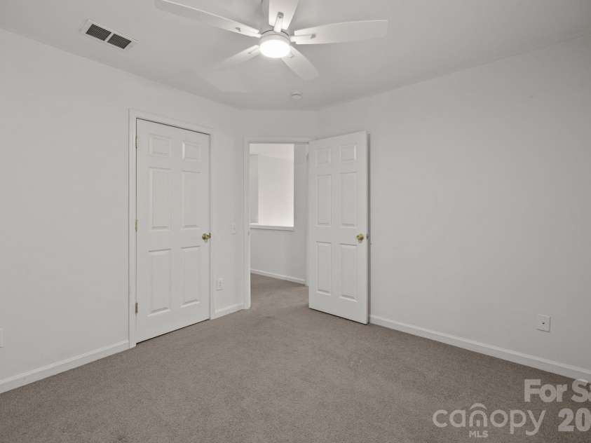 6816 Southbrook Drive, Charlotte, NC 28277.  MLS# CAR4338620, YatesRealty ID 3698. 