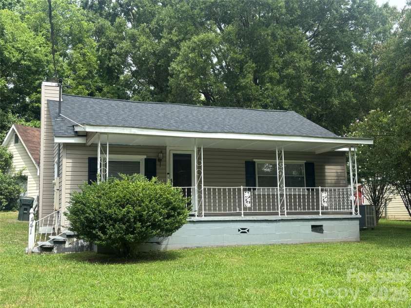 441 Pineview Road, Rock Hill, SC 29730.  MLS# CAR4398244, YatesRealty ID 36980. 