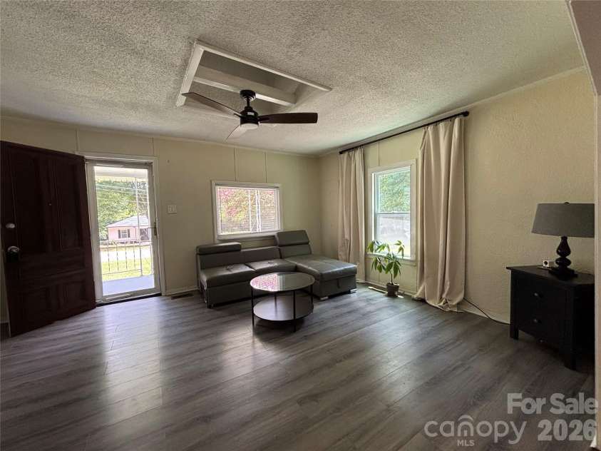 441 Pineview Road, Rock Hill, SC 29730.  MLS# CAR4398244, YatesRealty ID 36980. 