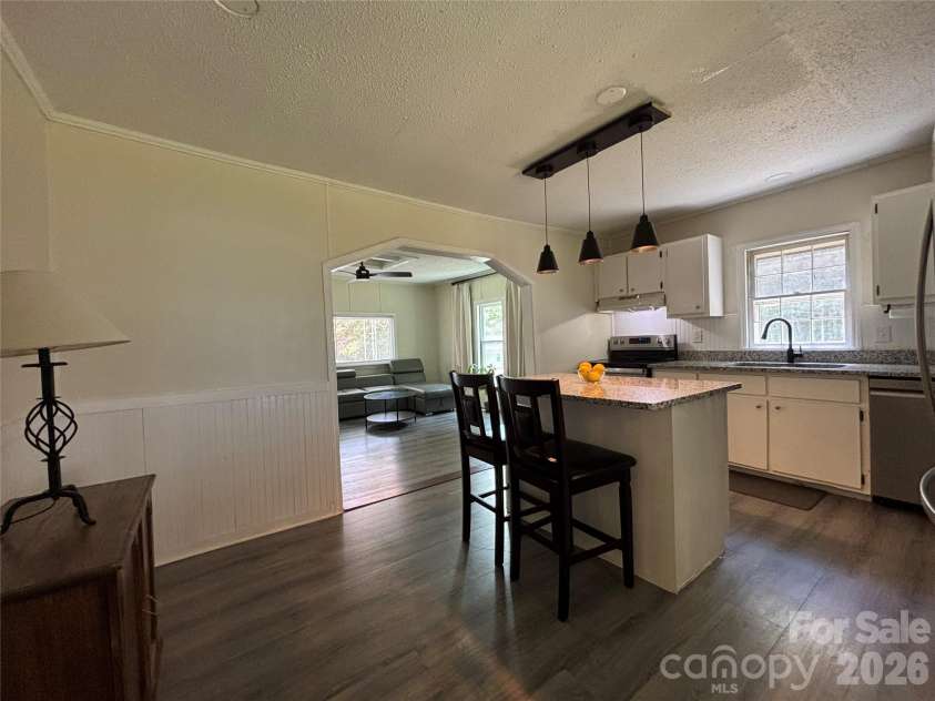 441 Pineview Road, Rock Hill, SC 29730.  MLS# CAR4398244, YatesRealty ID 36980. New floors...