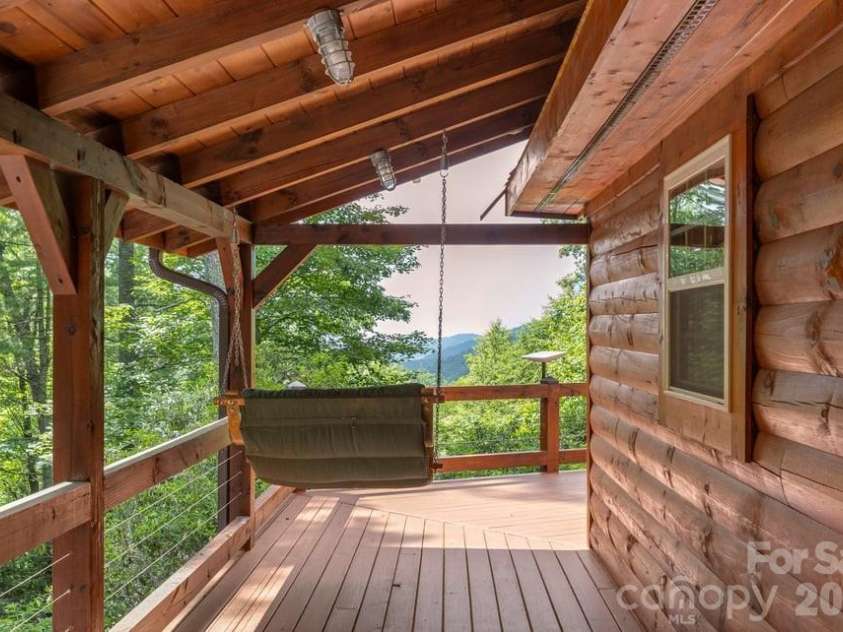 4435 Flat Mountain Road, Highlands, NC 28741.  MLS# CAR4402768, YatesRealty ID 36981. 