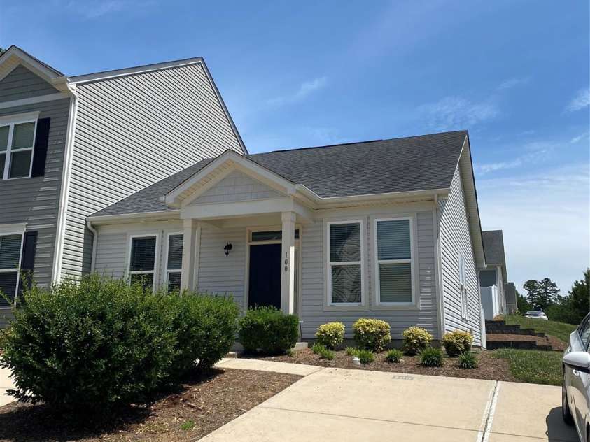100 Ferncliff Drive, Mount Holly, NC 28120.  MLS# CAR4390766, YatesRealty ID 36985. 