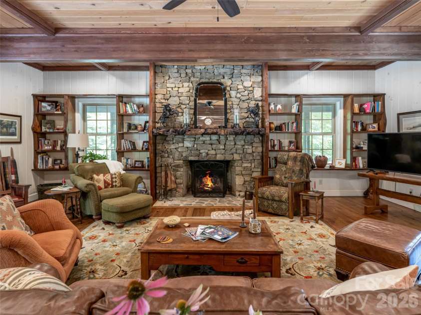 103 Old Saluda Drive, Saluda, NC 28773.  MLS# CAR4401820, YatesRealty ID 36989. 