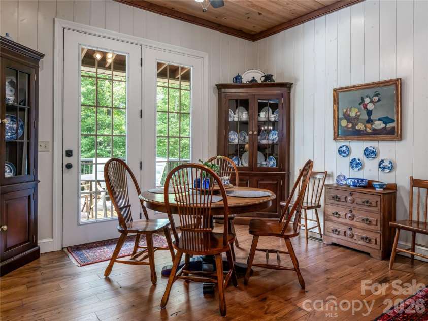 103 Old Saluda Drive, Saluda, NC 28773.  MLS# CAR4401820, YatesRealty ID 36989. 