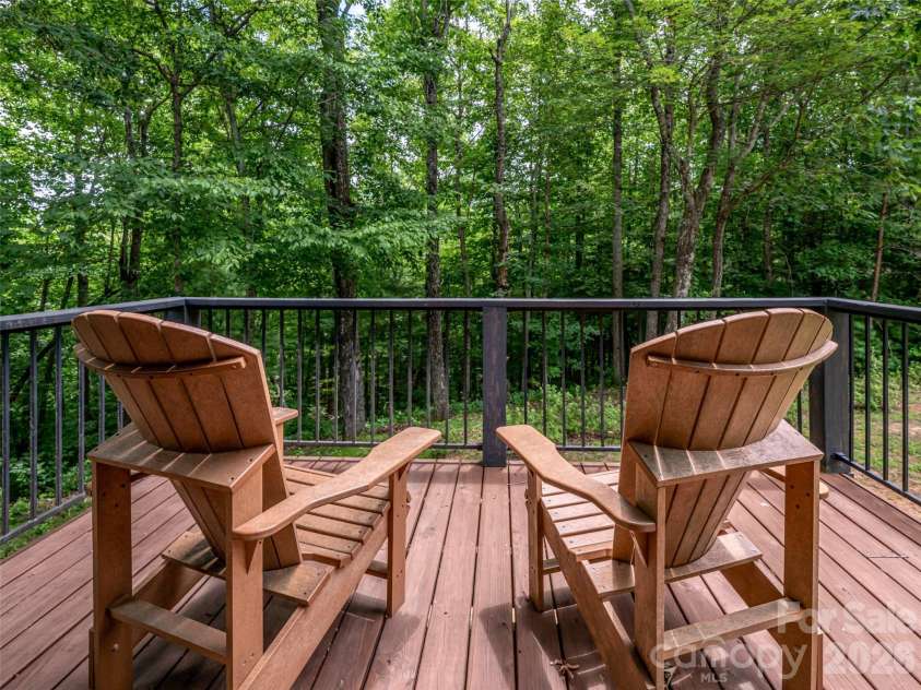 103 Old Saluda Drive, Saluda, NC 28773.  MLS# CAR4401820, YatesRealty ID 36989. 