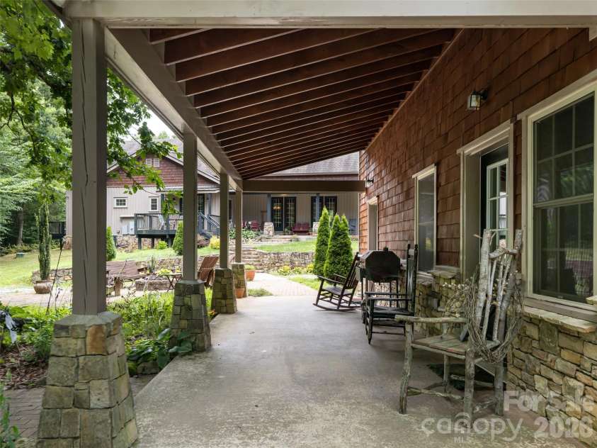 103 Old Saluda Drive, Saluda, NC 28773.  MLS# CAR4401820, YatesRealty ID 36989. 
