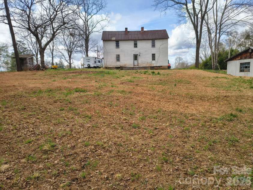 101 Knight Drive, Clyde, NC 28721.  MLS# CAR4349407, YatesRealty ID 3699. 