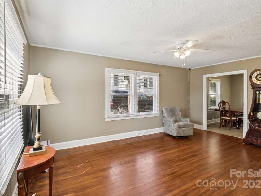 626 4th Avenue, Gastonia, NC 28054.  MLS# CAR4304726, YatesRealty ID 3699. 