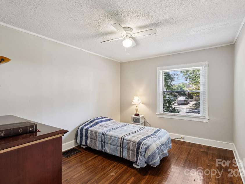 626 4th Avenue, Gastonia, NC 28054.  MLS# CAR4304726, YatesRealty ID 3699. 