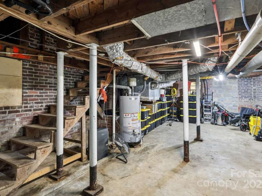 626 4th Avenue, Gastonia, NC 28054.  MLS# CAR4304726, YatesRealty ID 3699. 