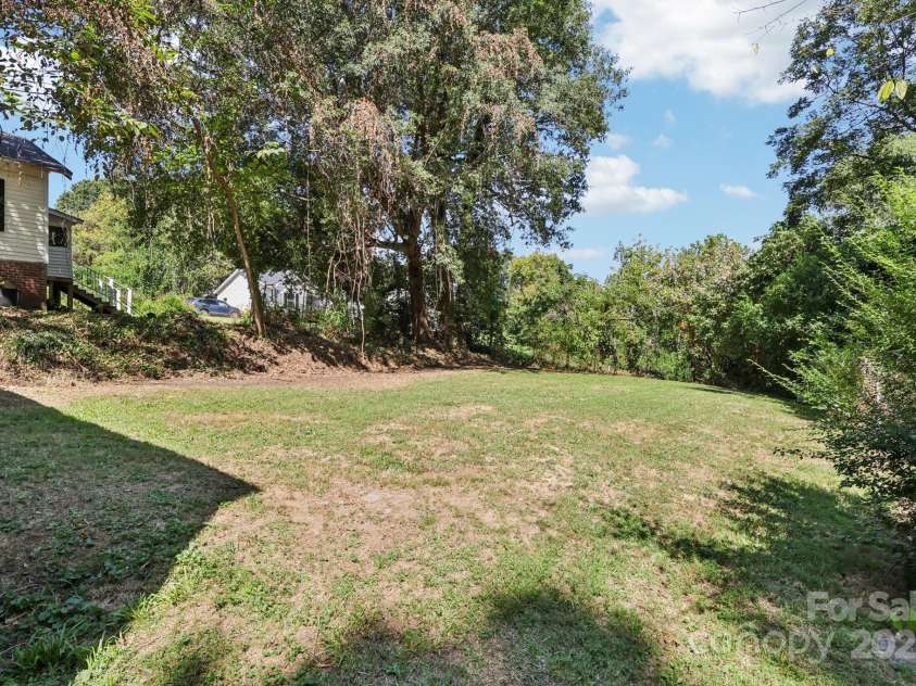 626 4th Avenue, Gastonia, NC 28054.  MLS# CAR4304726, YatesRealty ID 3699. 