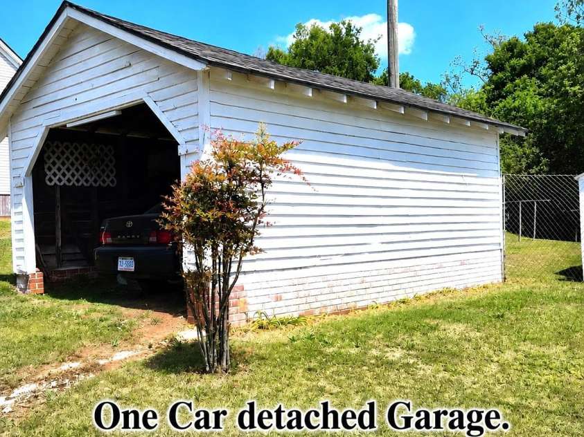 304 Bleachery Court, Concord, NC 28025.  MLS# CAR4386900, YatesRealty ID 36992. 