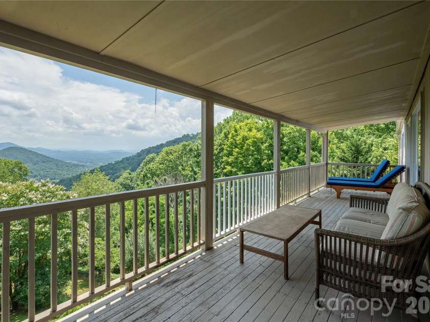 811 Town Mountain Road, Asheville, NC 28804.  MLS# CAR4401044, YatesRealty ID 36993. Main floor deck