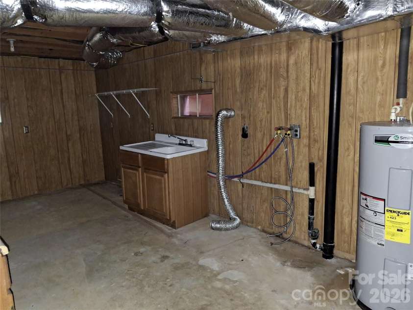 232 Tilson Drive, Mars Hill, NC 28754.  MLS# CAR4403424, YatesRealty ID 36994. Basement