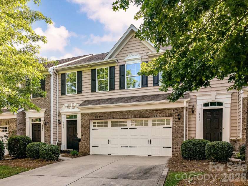 9333 Alice Mcginn Drive, Charlotte, NC 28277.  MLS# CAR4403630, YatesRealty ID 36995. 