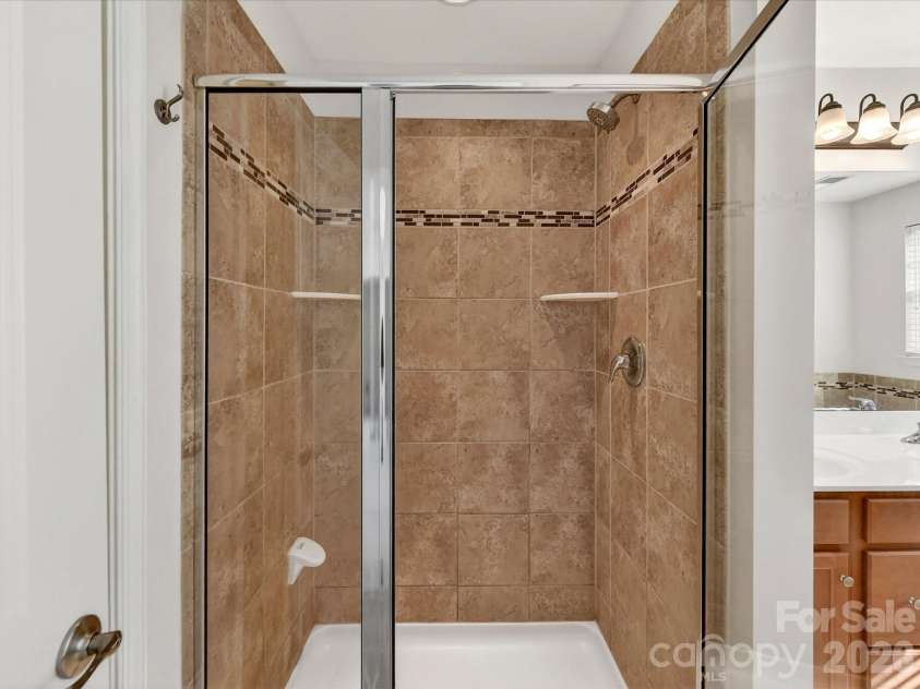 9333 Alice Mcginn Drive, Charlotte, NC 28277.  MLS# CAR4403630, YatesRealty ID 36995. 